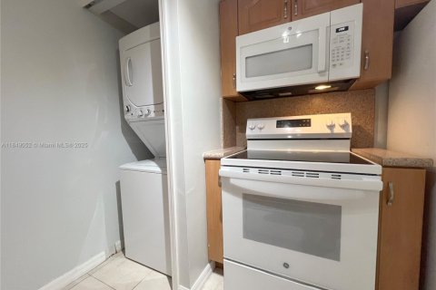 Copropriété à vendre à Miami, Floride: 2 chambres, 80.36 m2 № 1936922 - photo 10