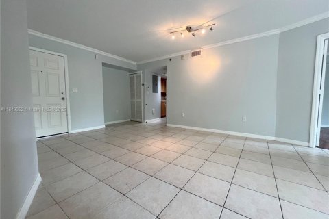 Copropriété à vendre à Miami, Floride: 2 chambres, 80.36 m2 № 1936922 - photo 6