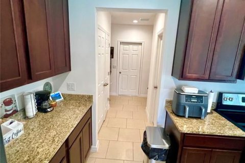 House in Davenport, Florida 4 bedrooms, 191.38 sq.m. № 1723099 - photo 27