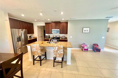House in Davenport, Florida 4 bedrooms, 191.38 sq.m. № 1723099 - photo 23