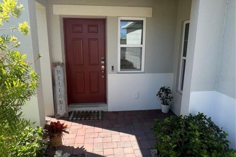 House in Davenport, Florida 4 bedrooms, 191.38 sq.m. № 1723099 - photo 16