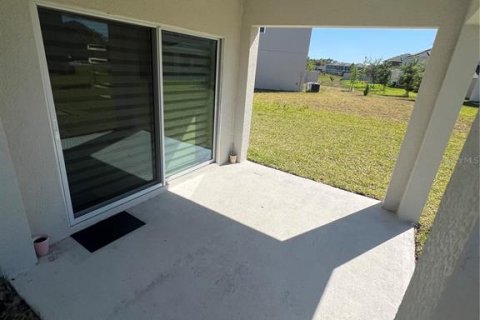 House in Davenport, Florida 4 bedrooms, 191.38 sq.m. № 1723099 - photo 10