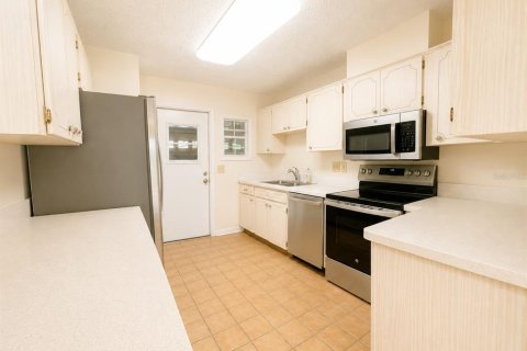Copropriété à louer à Sun City Center, Floride: 2 chambres, 140.84 m2 № 2339266 - photo 12