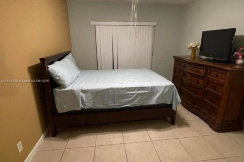 Condominio en alquiler en West Palm Beach, Florida, 2 dormitorios, 76.09 m2 № 1890781 - foto 9