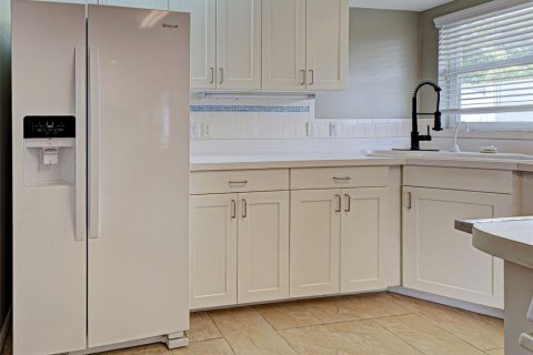 Villa ou maison à vendre à Venice, Floride: 2 chambres, 159.33 m2 № 1825281 - photo 11