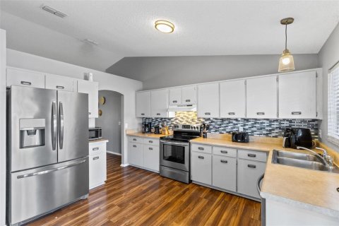 Casa en venta en Kissimmee, Florida, 3 dormitorios, 142.6 m2 № 2205228 - foto 9