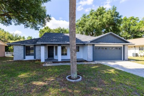 Casa en venta en Kissimmee, Florida, 3 dormitorios, 142.6 m2 № 2205228 - foto 2