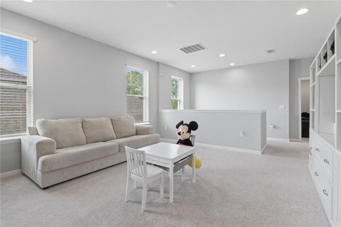 House in Winter Garden, Florida 5 bedrooms, 340.95 sq.m. № 1655070 - photo 28