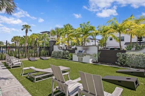 Townhouse in Tampa, Florida 4 bedrooms, 234.49 sq.m. № 2199403 - photo 29