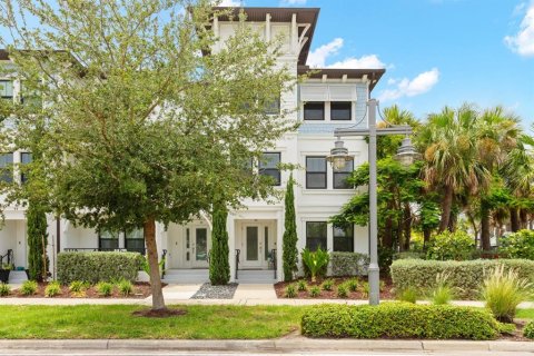 Adosado en Tampa, Florida 4 dormitorios, 234.49 m2 № 2199403