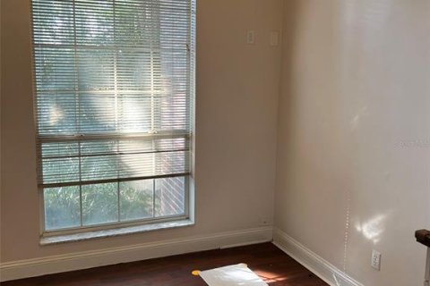 Propiedad comercial en alquiler en Gainesville, Florida, 455.13 m2 № 1509012 - foto 26