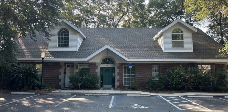 Commercial property in Gainesville, Florida 455.13 sq.m. № 1509012