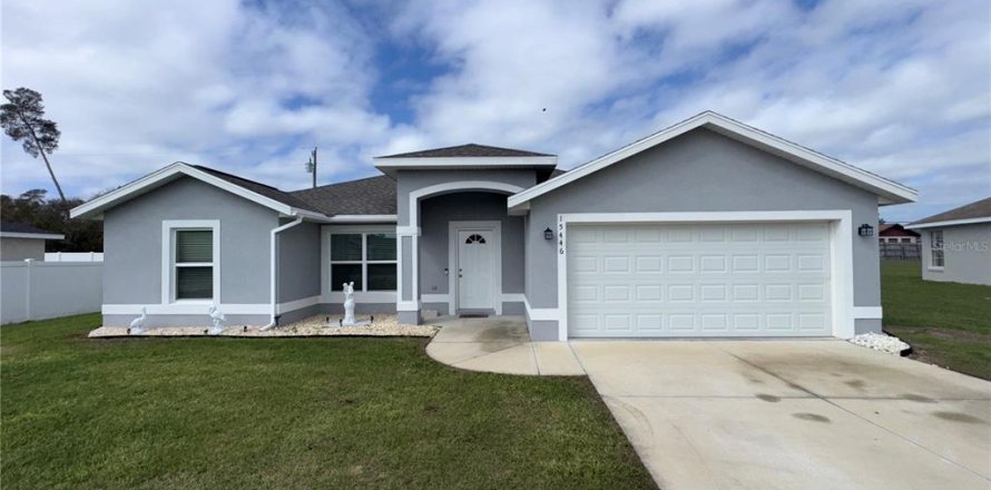 Villa ou maison à Ocala, Floride 3 chambres, 145.58 m2 № 2126348