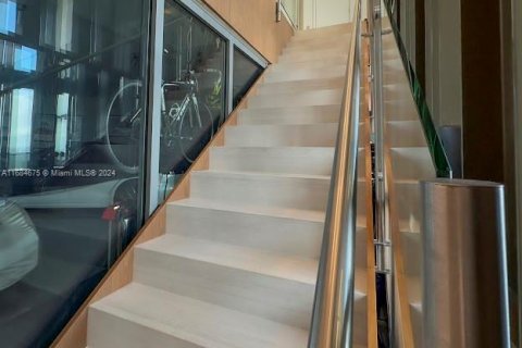 Снять в аренду кондоминиум в Санни-Айлс-Бич, Флорида 3 спальни, 330.27м2, № 1977842 - фото 24