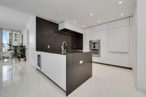 Copropriété à louer à Miami, Floride: 2 chambres, 154.96 m2 № 2378382 - photo 12
