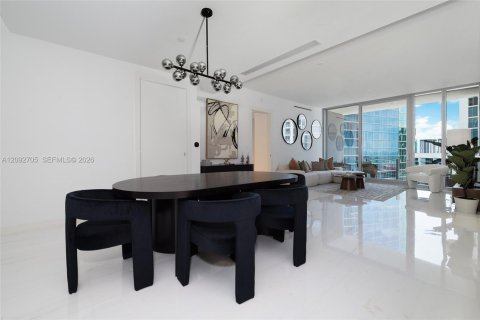 Copropriété à louer à Miami, Floride: 2 chambres, 154.96 m2 № 2378382 - photo 11