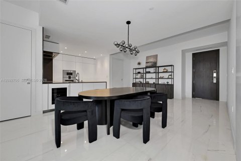 Copropriété à louer à Miami, Floride: 2 chambres, 154.96 m2 № 2378382 - photo 10