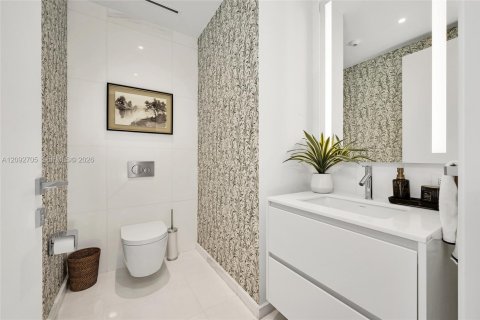 Copropriété à louer à Miami, Floride: 2 chambres, 154.96 m2 № 2378382 - photo 14
