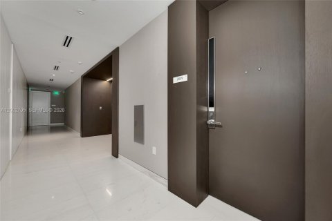 Copropriété à louer à Miami, Floride: 2 chambres, 154.96 m2 № 2378382 - photo 5