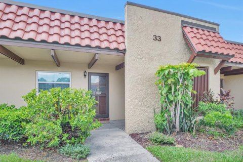 Condo in Dunedin, Florida, 2 bedrooms  № 1798336 - photo 1