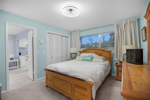 Condo in Dunedin, Florida, 2 bedrooms  № 1798336 - photo 15