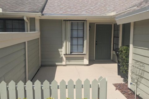 Apartamento en alquiler en Port St. Lucie, Florida, 2 dormitorios, 85.56 m2 № 2078334 - foto 2
