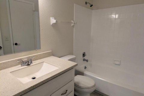 Apartamento en alquiler en Port St. Lucie, Florida, 2 dormitorios, 85.56 m2 № 2078334 - foto 14