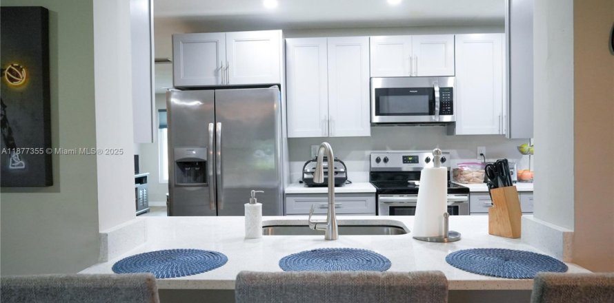 Casa en Tamarac, Florida 3 dormitorios, 140.1 m2 № 1922906