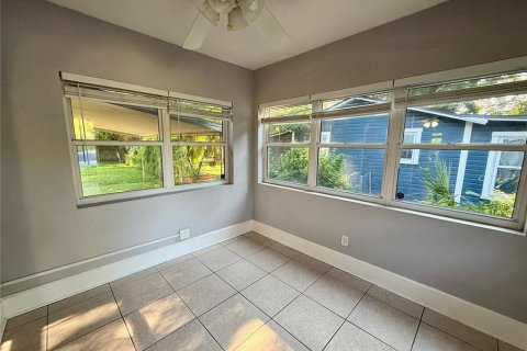 Casa en alquiler en Orlando, Florida, 2 dormitorios, 108.7 m2 № 1895195 - foto 5
