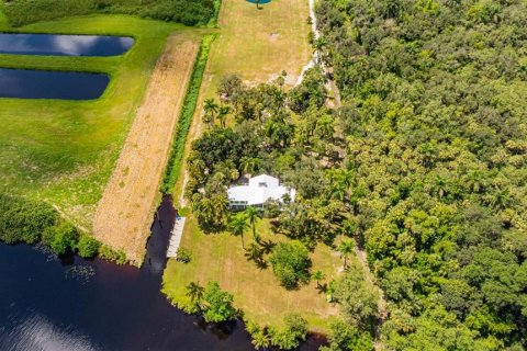 Villa ou maison à vendre à Alva, Floride: 6 chambres, 280.29 m2 № 1879207 - photo 2