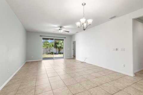 Villa ou maison à vendre à Land O' Lakes, Floride: 3 chambres, 142.33 m2 № 2138362 - photo 18