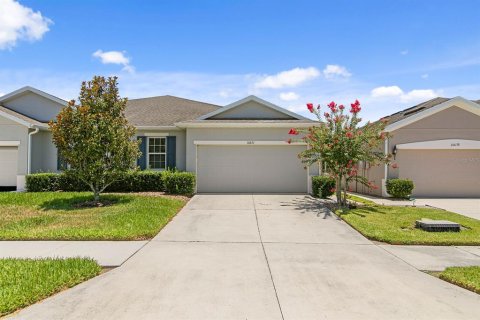 Casa en Land O' Lakes, Florida 3 dormitorios, 142.33 m2 № 2138362