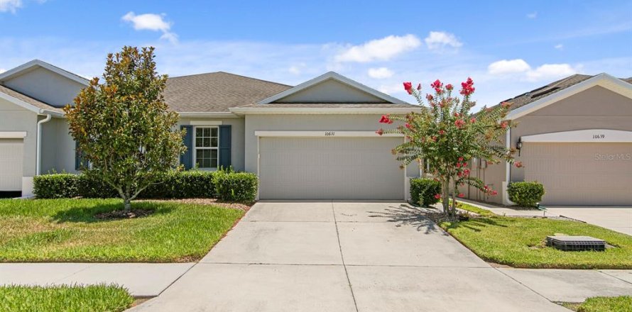 Villa ou maison à Land O' Lakes, Floride 3 chambres, 142.33 m2 № 2138362