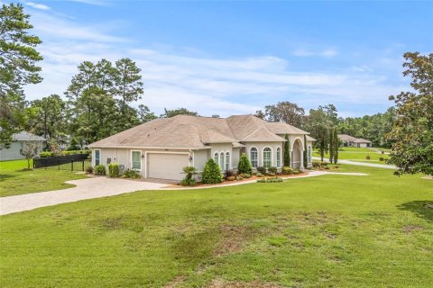 Villa ou maison à vendre à Weeki Wachee, Floride: 3 chambres, 255.3 m2 № 1817843 - photo 7