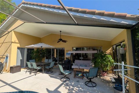 House in Sarasota, Florida 3 bedrooms, 153.1 sq.m. № 2120196 - photo 17