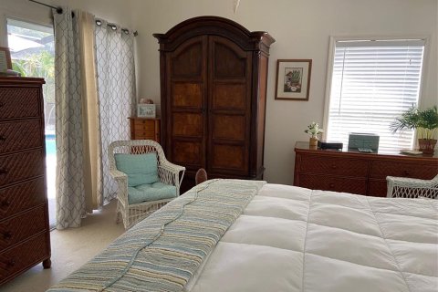 House in Sarasota, Florida 3 bedrooms, 153.1 sq.m. № 2120196 - photo 9