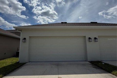 Townhouse in Winter Garden, Florida 3 bedrooms, 151.99 sq.m. № 2395546 - photo 18