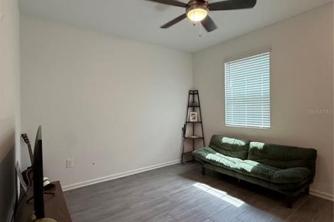 Townhouse in Winter Garden, Florida 3 bedrooms, 151.99 sq.m. № 2395546 - photo 4