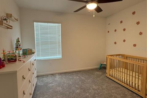 Townhouse in Winter Garden, Florida 3 bedrooms, 151.99 sq.m. № 2395546 - photo 13