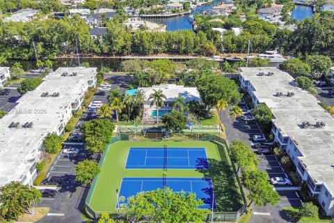 Снять в аренду кондоминиум в Форт-Лодердейл, Флорида 1 спальня, 111.48м2, № 1998268 - фото 25