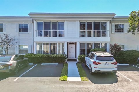 Снять в аренду кондоминиум в Форт-Лодердейл, Флорида 1 спальня, 111.48м2, № 1998268 - фото 29