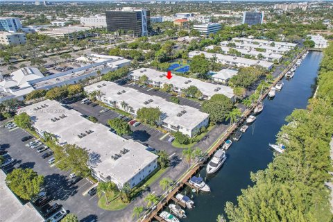 Снять в аренду кондоминиум в Форт-Лодердейл, Флорида 1 спальня, 111.48м2, № 1998268 - фото 27