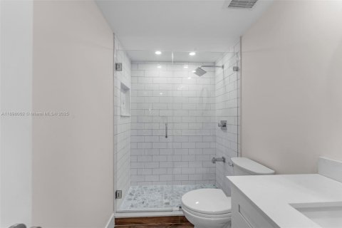 Appartement à louer à Miami, Floride: 2 chambres, 74.69 m2 № 1949827 - photo 12