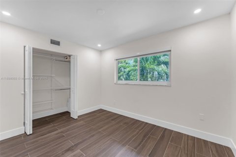 Appartement à louer à Miami, Floride: 2 chambres, 74.69 m2 № 1949827 - photo 14