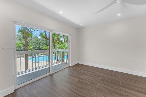 Appartement à louer à Miami, Floride: 2 chambres, 74.69 m2 № 1949827 - photo 10