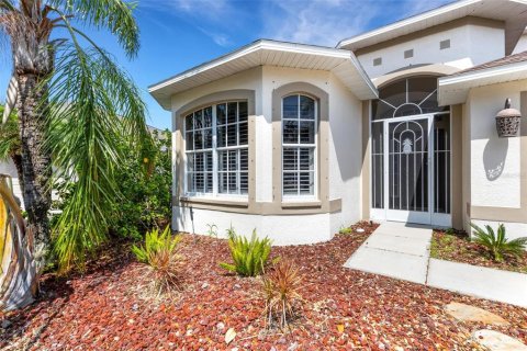 House in Ruskin, Florida 3 bedrooms, 230.68 sq.m. № 1681034 - photo 3