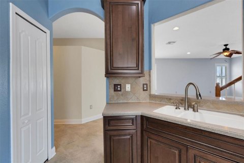 House in Ruskin, Florida 3 bedrooms, 230.68 sq.m. № 1681034 - photo 17