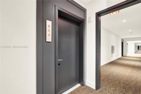 Снять в аренду кондоминиум в Майами, Флорида 1 спальня, 45.34м2, № 1990806 - фото 16