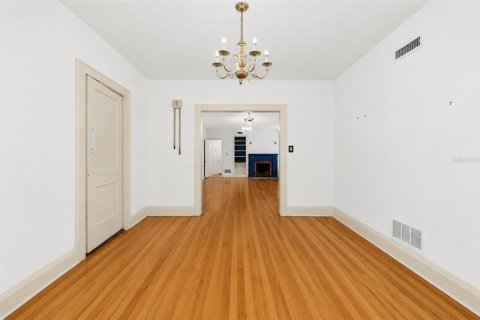 Villa ou maison à vendre à Tampa, Floride: 5 chambres, 407.56 m2 № 2279838 - photo 8