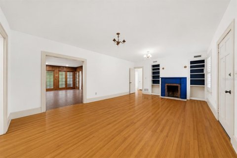 Villa ou maison à vendre à Tampa, Floride: 5 chambres, 407.56 m2 № 2279838 - photo 7